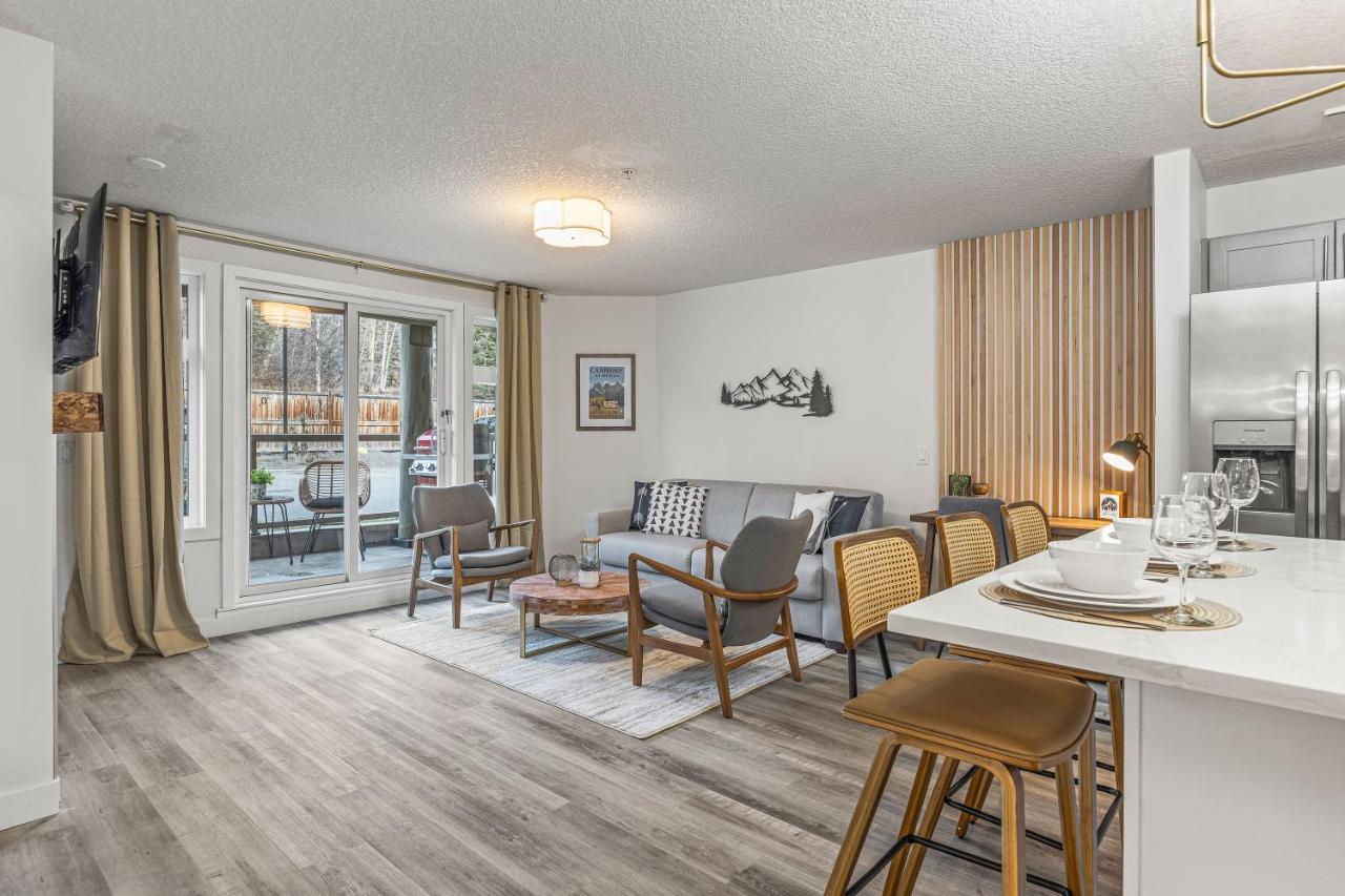 W116 New! Canmore- Whimsical Mountain Retreat
