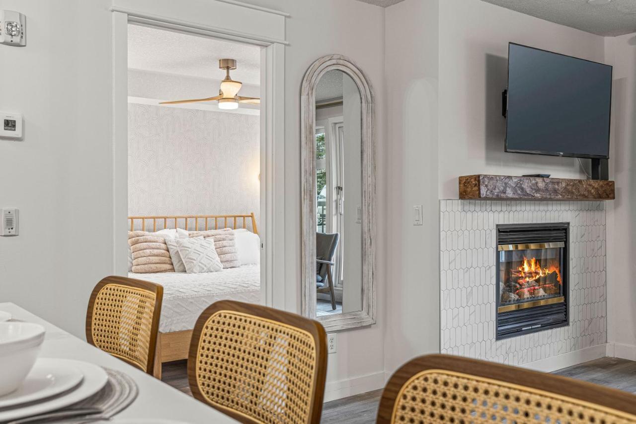 W116 New! Canmore- Whimsical Mountain Retreat Apartment Canmore