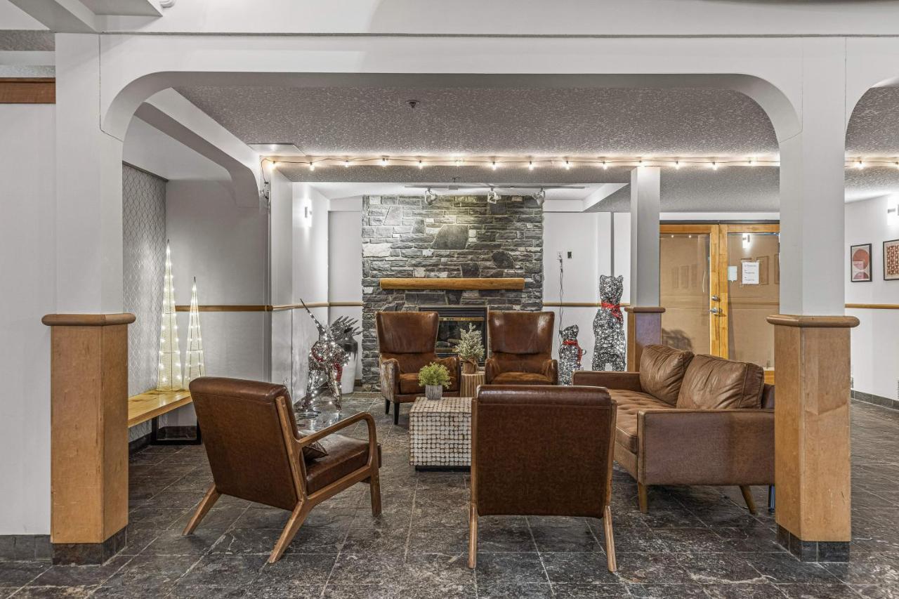 W116 New! Canmore- Whimsical Mountain Retreat Apartment Canmore